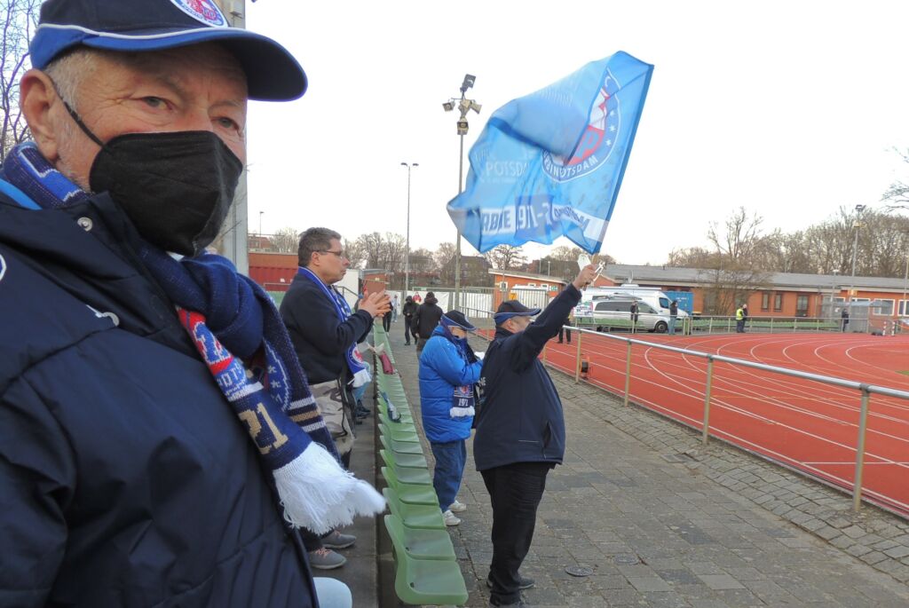 Traumtor durch Skipp! Spurs schlagen Blues